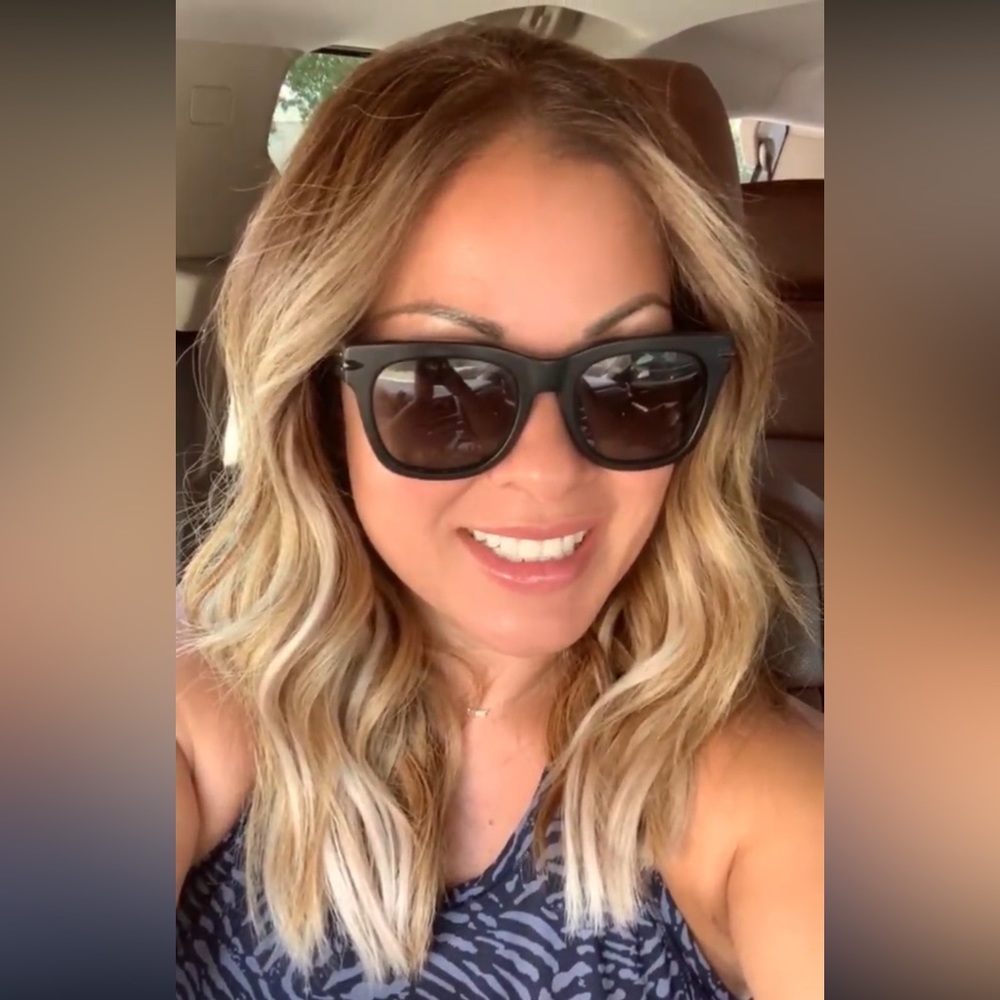 Meet your Posher, Cecilia